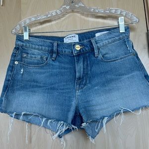 Sz 26 Like New Frame denim shorts “Le Cutoff”